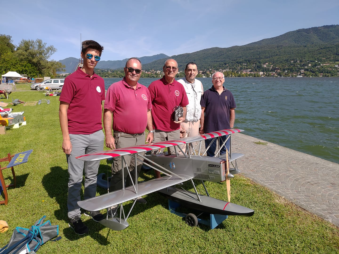 A Biandronno, agosto 2018: da sinistra, Alessandro Tacchi, Gabriele Tacchi, il Jacky, il Maestro Italo Magrotti "Magher" e Antonio Collini, amico di vecchia data.